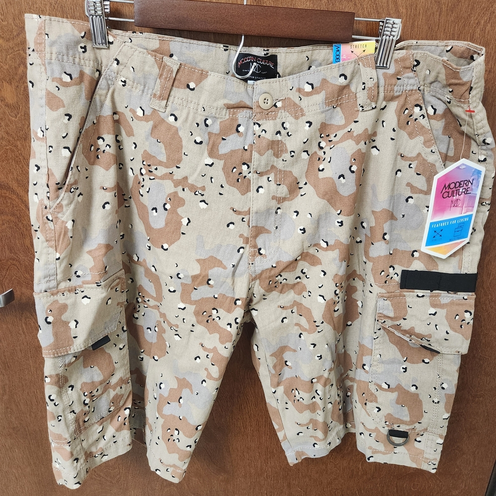 Modern Culture Men's Tan Camo Cargo Shorts
